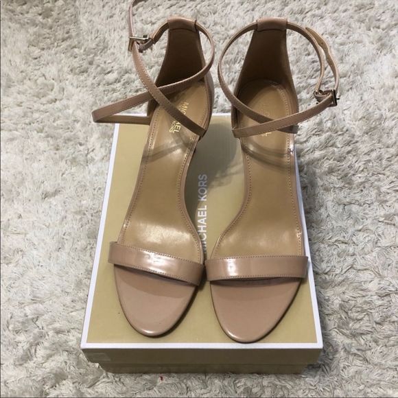 Michael Kors Ava Strappy Sandal Size 10 Blush - Picture 2 of 12